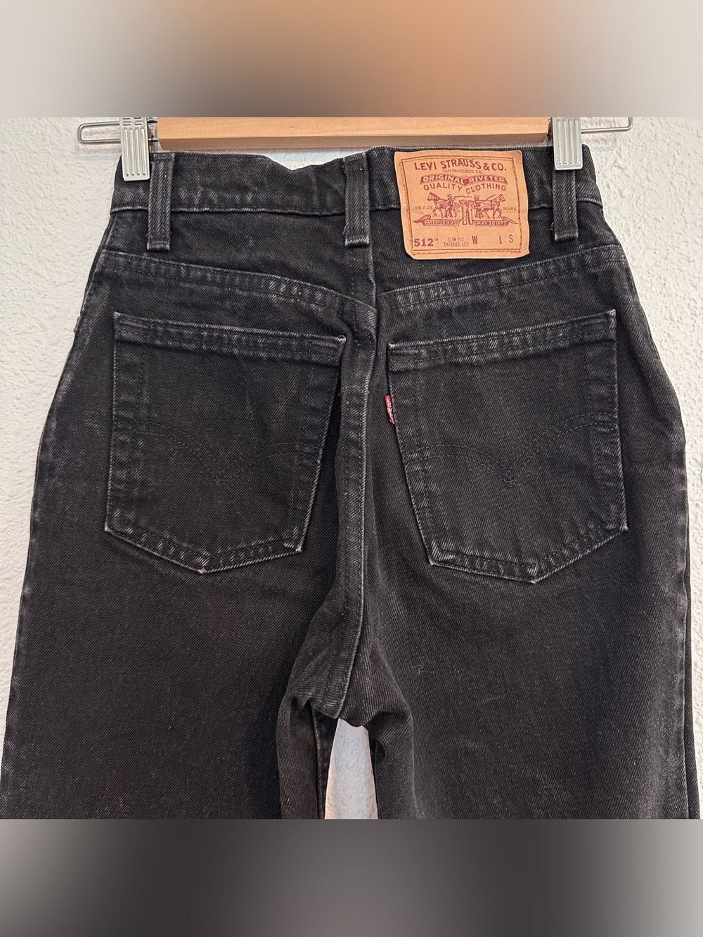 vintage levi’s 512 tapered high waisted black denim jeans grunge goth 3 USA
